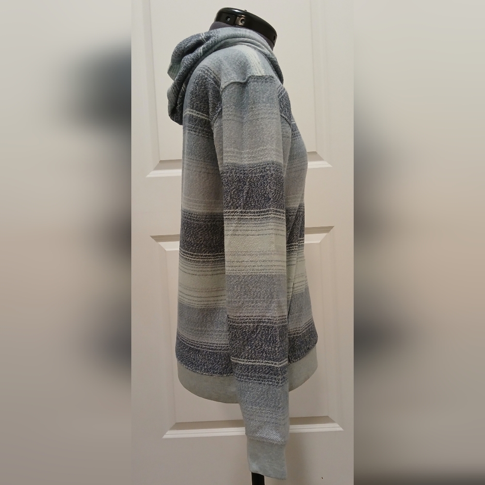 Quiksilver Blue Striped Hoodie - Picture 3 of 9